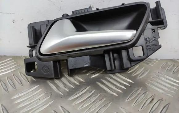 Opel Crossland X Rear door interior handle 13484999