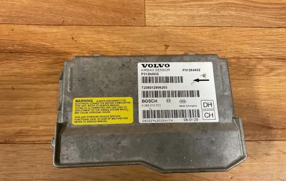 Volvo V70 Airbag control unit/module P31264932 T208012906203 0285010372