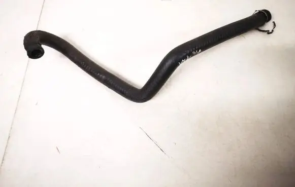 Volkswagen PASSAT B5 Engine coolant pipe/hose