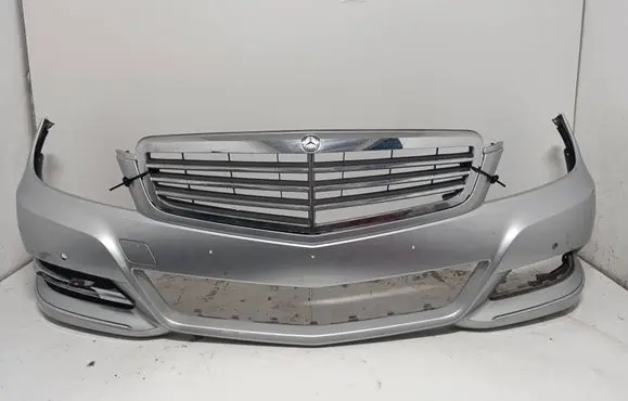Mercedes-Benz C W204 Front bumper A2048805547