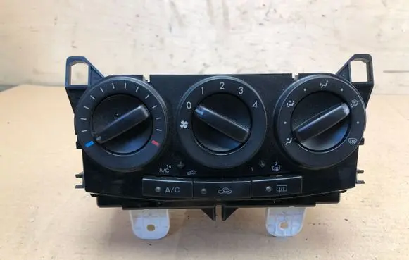 Mazda 6 Climate control unit M1900CC33F10