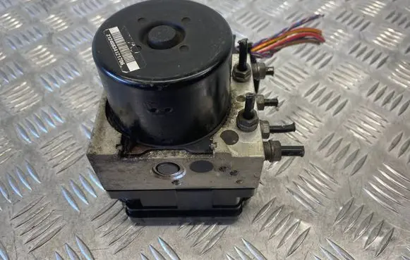 Skoda Octavia Mk2 (1Z) ABS Pump 1K0614517CE 25021216314