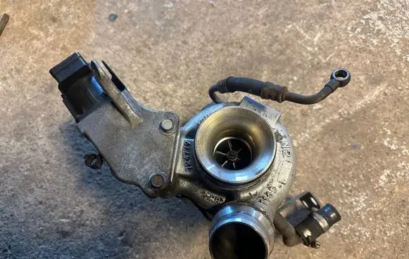 BMW 5 E60 E61 Turbo 4727470