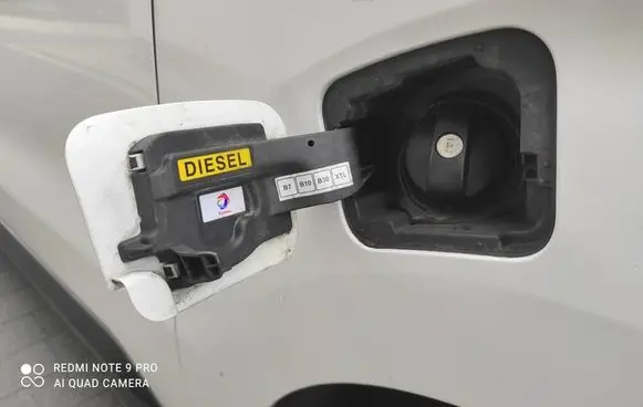 Peugeot Expert Fuel tank cap 9808725080