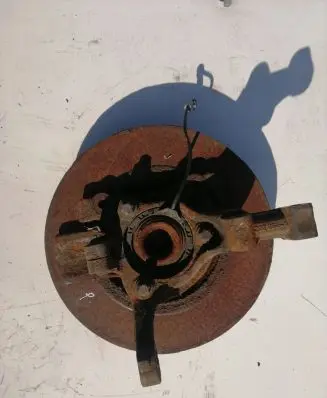 Opel Astra H Front wheel hub spindle knuckle