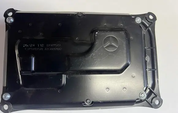 Mercedes-Benz C W206 Voltage converter/converter module A2239007635
