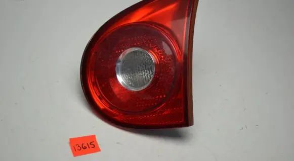 Tailgate rear/tail lights