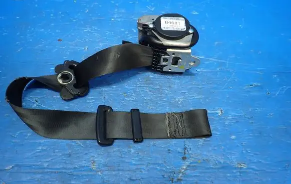 Seat Ibiza IV (6J,6P) Front seatbelt