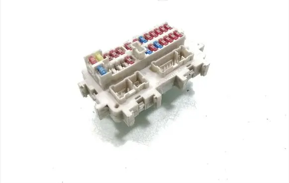 Nissan Navara Fuse box set 2321EA00A