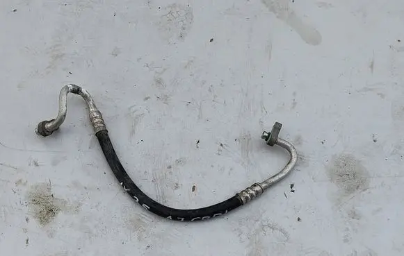 Hyundai ix35 Air conditioning (A/C) pipe/hose