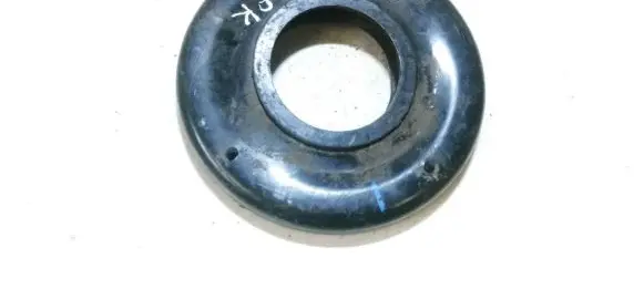 Honda FR-V Front coil spring rubber mount 