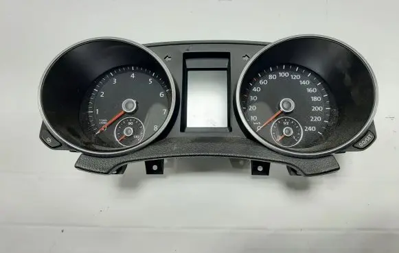 Volkswagen Golf VI Speedometer (instrument cluster) 5K0920871X