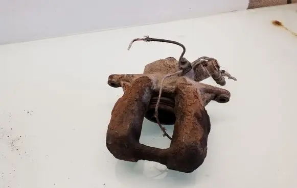 Peugeot 407 Front brake caliper