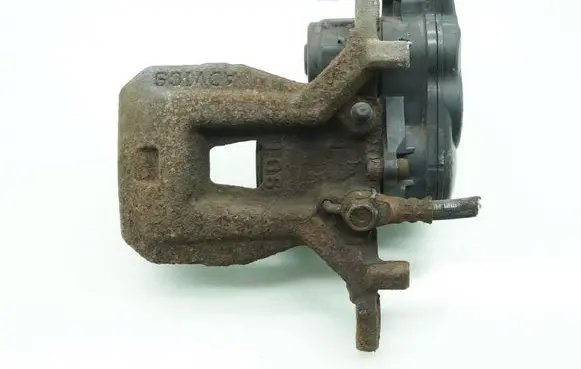Lexus ES VII XZ10 Rear brake caliper