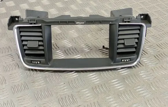 Dash center air vent grill