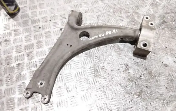 Volkswagen PASSAT B6 Front lower control arm/wishbone BFAT09