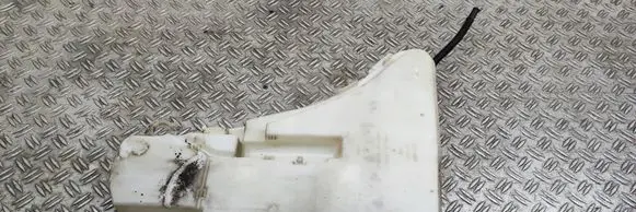 Windshield washer fluid reservoir/tank