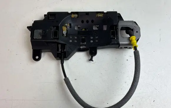 Audi Q5 SQ5 Front door exterior handle/bracket AB837811