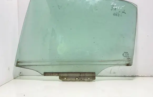 Toyota Auris 150 Rear door window glass AS2