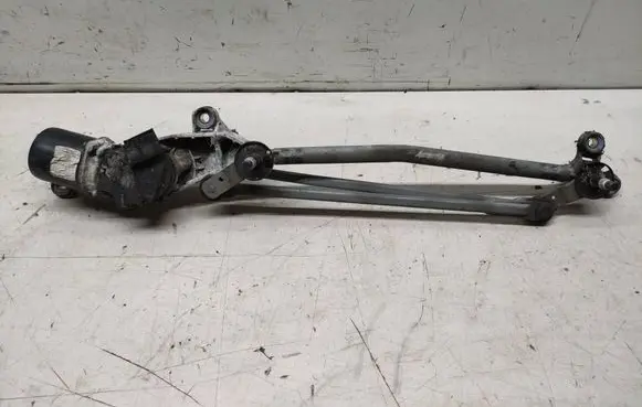 Nissan Qashqai Front wiper linkage