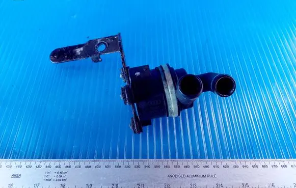 Volkswagen PASSAT B6 Electric auxiliary coolant/water pump 5N0985561A
