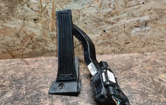 Hyundai i40 Accelerator throttle pedal IG00156C3Z000 327273R300 327263Z000