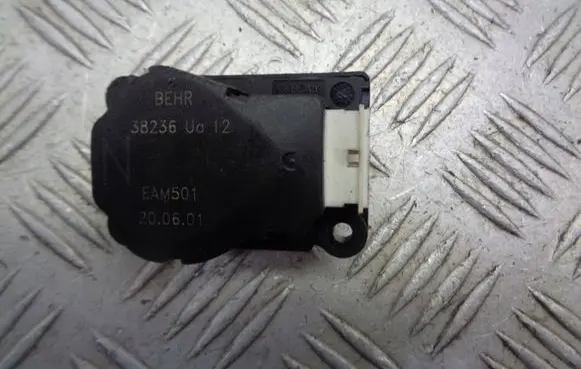 Peugeot 206 CC A/C air flow flap actuator/motor EAM501