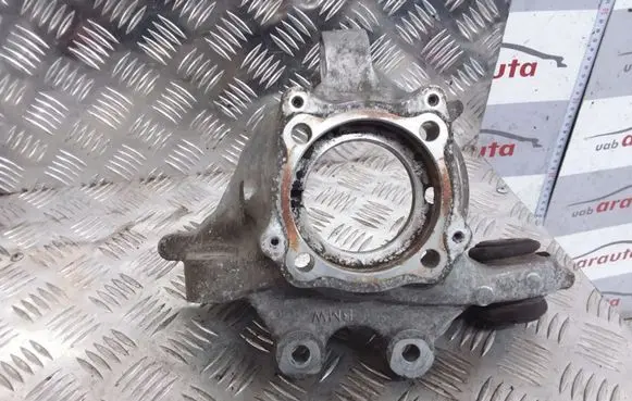 BMW M5 Rear wheel hub spindle/knuckle 2284142