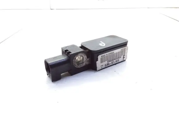 Mazda 6 Airbag deployment crash/impact sensor GJ6A57K1X 070104