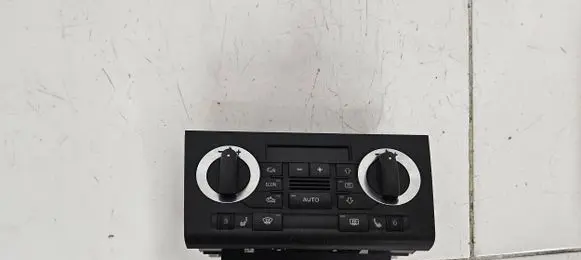 Audi A3 S3 8P Climate control unit 8P0820043N 412206018040