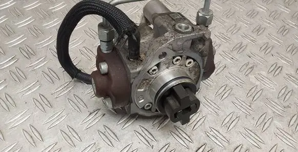 Toyota Verso Fuel injection high pressure pump 221000R040