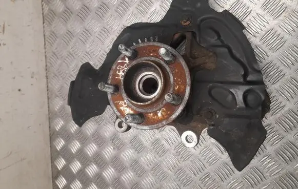 Ford Explorer VI Front wheel hub 