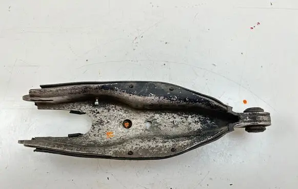 Rear upper control arm/wishbone