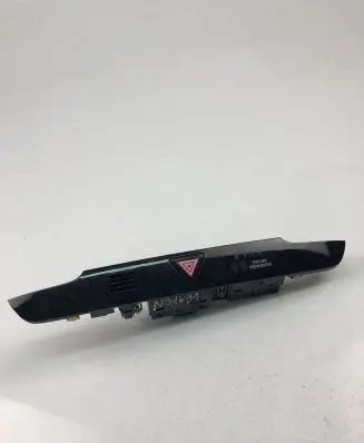Hyundai Tucson LM Hazard light switch 93700D7100