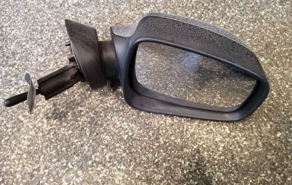 Dacia Sandero Manual wing mirror 963017145R