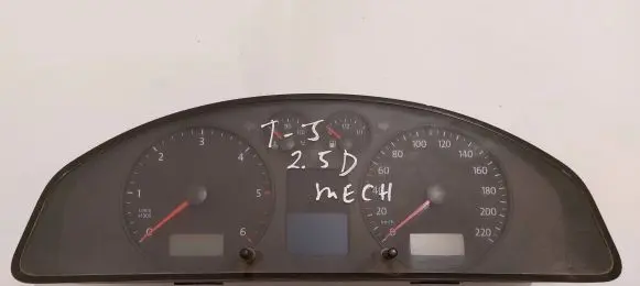 Volkswagen Transporter - Caravelle T5 Speedometer (instrument cluster) 88311346