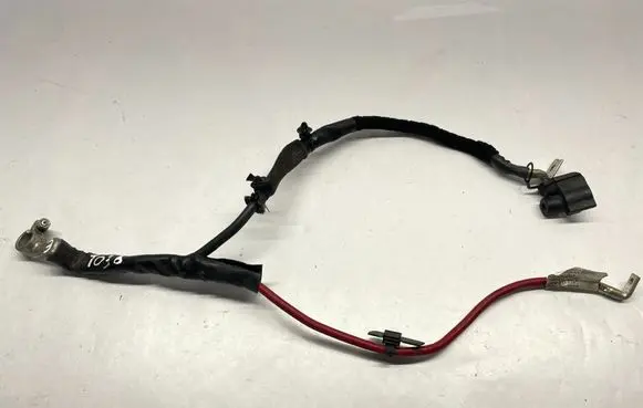 Volkswagen Jetta VII Positive cable (battery) 5Q0971228P 5Q0971228