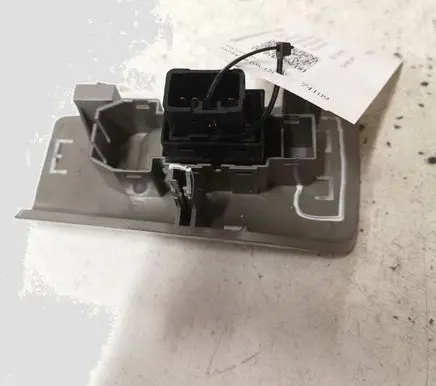 Hyundai Santa Fe Electric window control switch 3715201110