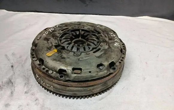 Toyota Avensis T250 Clutch set kit 3125005120 3450 F3712