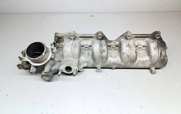 Mazda 626 Intake manifold 2l30