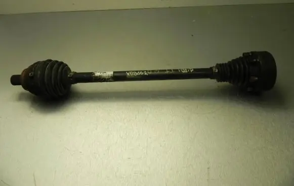 Rear driveshaft