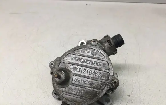 Volvo XC60 Vacuum pump 31219463