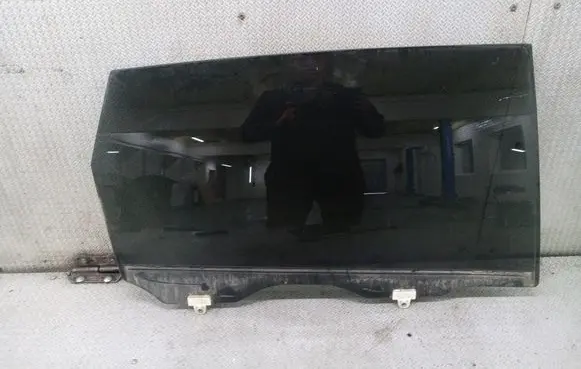 Subaru B9 Tribeca Rear door window glass