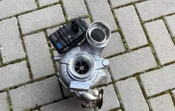 Mercedes-Benz C W205 Turbo 6540902001 A6540902001