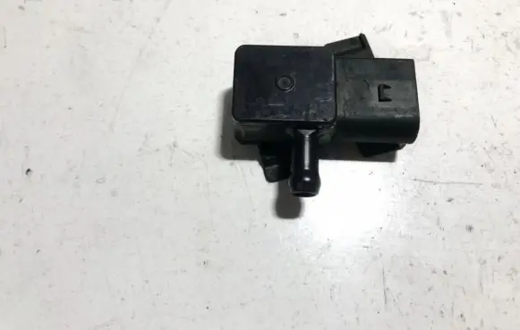 BMW 1 F20 F21 Air pressure sensor 780515201 7805152-01