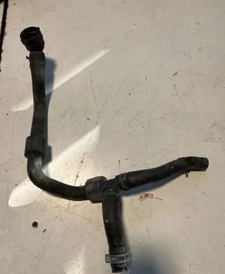 Volkswagen Jetta VII Engine coolant pipe/hose H05790