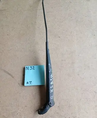 Mercedes-Benz A W168 Front wiper blade arm A1688200344