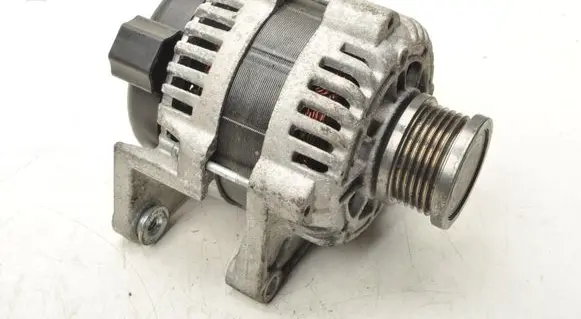 Opel Astra J Generator/alternator 