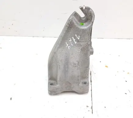 Mercedes-Benz GLC X253 C253 Engine mounting bracket A6542231000