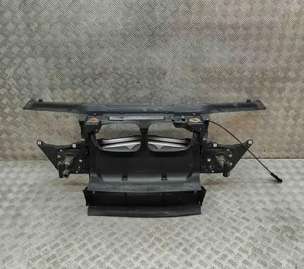 BMW 3 E46 Radiator support slam panel 8268377 8211467